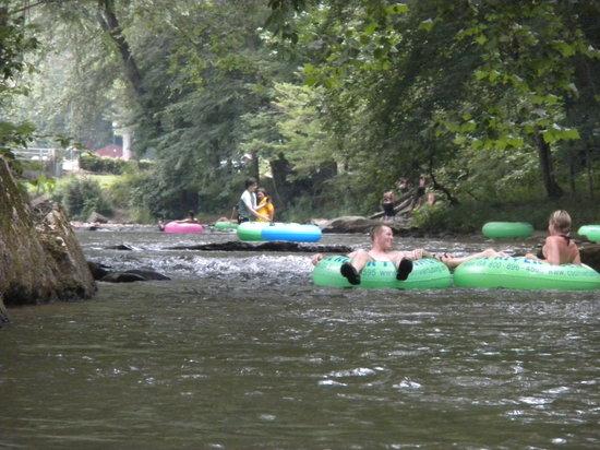 Cool River Tubing Co